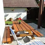 House With Swimming Pool In Prázdninový dům *