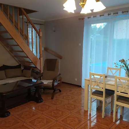 Beautiful House With Swimming Pool, Only 200m From The Lake, Vakantiehuis Morzyczyn (West Pomeranian)