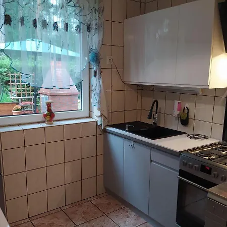 Beautiful House With Swimming Pool, Only 200m From The Lake, Vakantiehuis